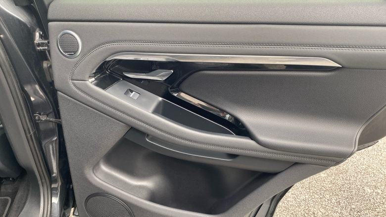 Land Rover Range Rover Evoque 2.0 D200 R-Dynamic SE 5dr Auto Diesel Hatchback